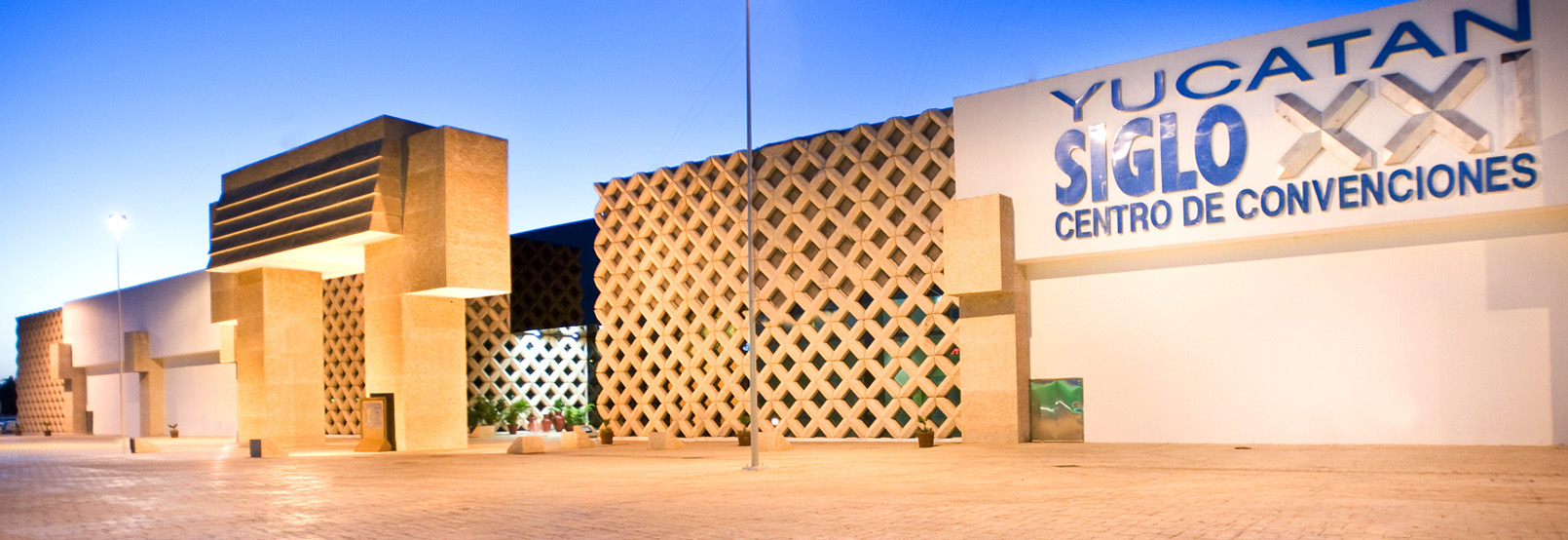 Centro de Convenciones Yucatán Siglo XXI